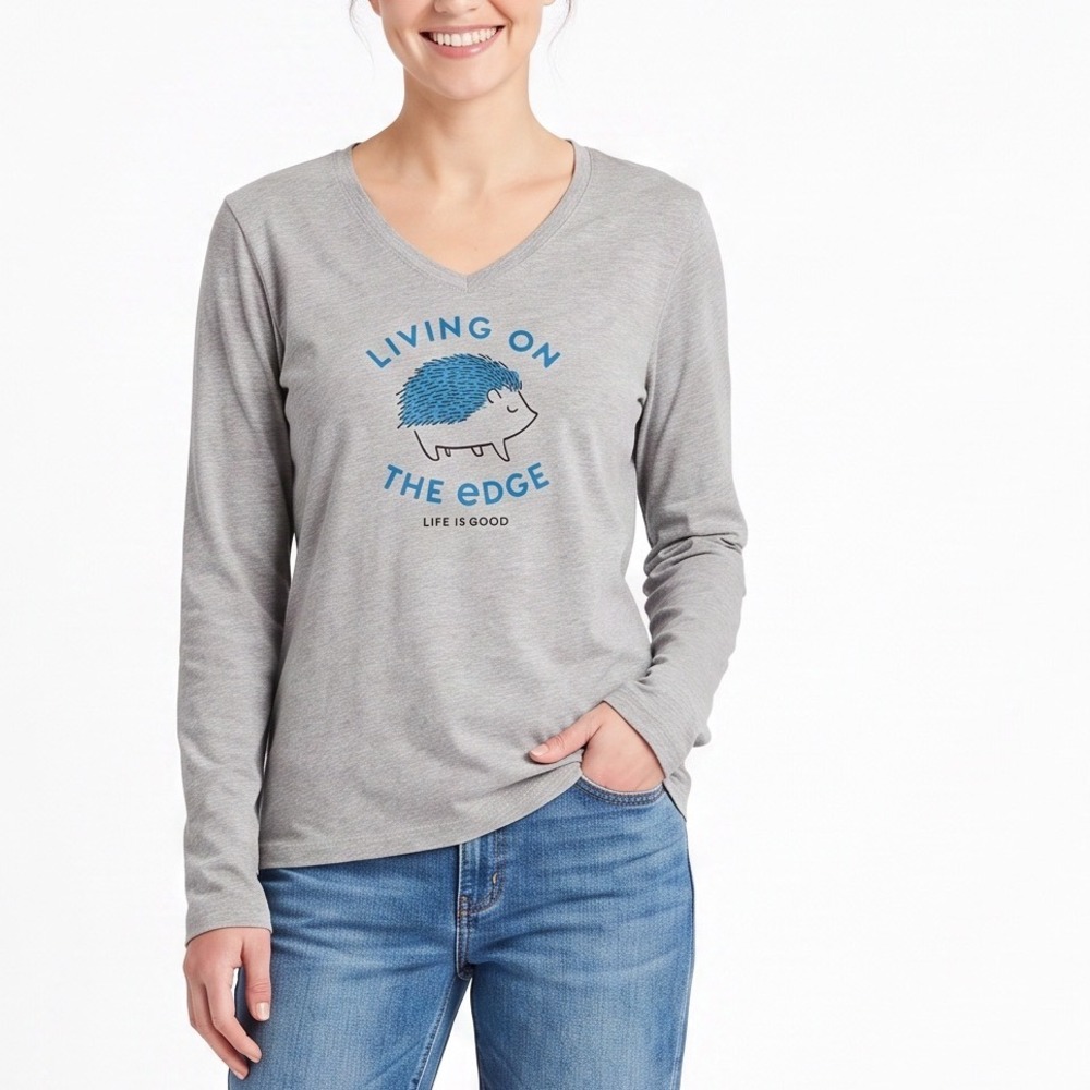 Life is Good T-Shirt Womens L Crusher Tee Grey Living On The Hedge Graphic